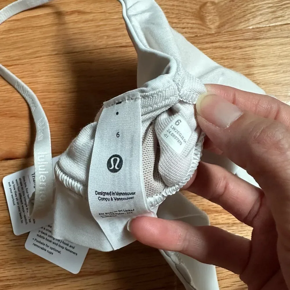 NWT 6 Lululemon License To Train Triangle Bra A/B Cup Vapor Convertible Sports